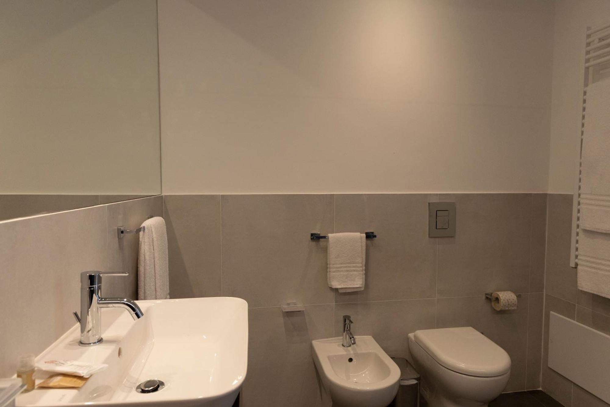 La Dimora Dei Paladini Aparthotel