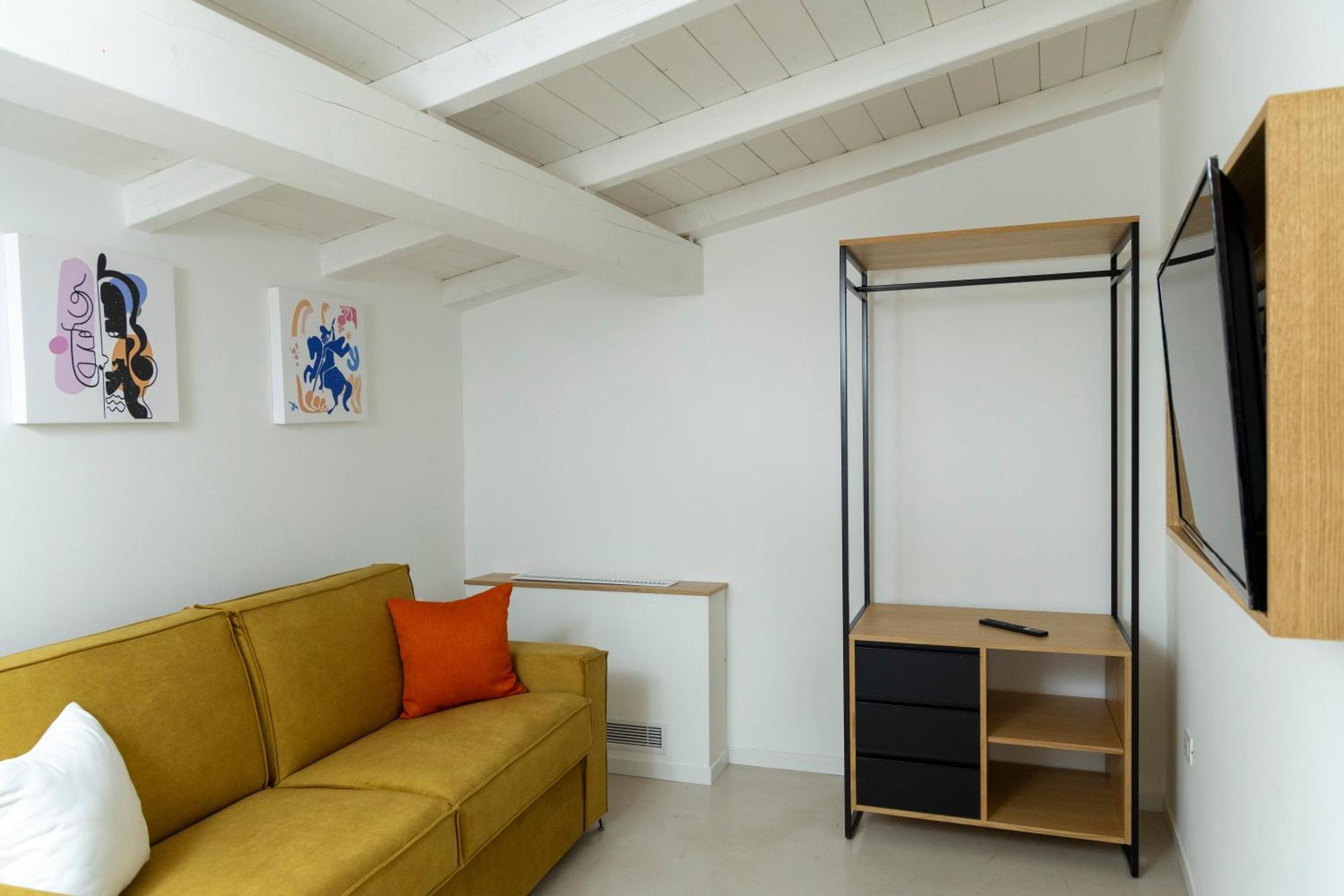 La Dimora Dei Paladini Aparthotel *